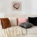 Housse de coussin rayée en velours côtelé, housse de coussin en fausse fourrure douce et décorative