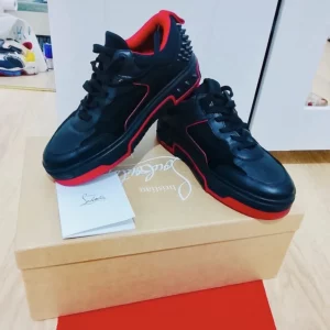 Très Belle Sneaker Christian Louboutin Astroloubi Noire