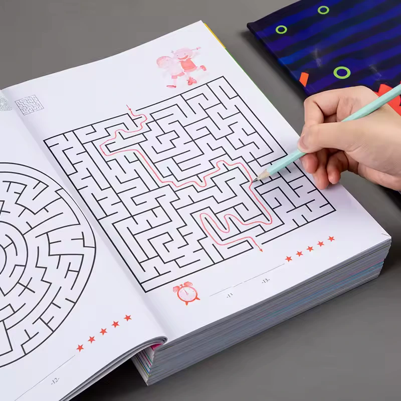 Livre de jeux de labyrinthes pour enfants développement de l'intelligence