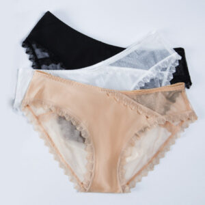 Culotte Femme en Dentelle Transparente – Triangle Ultra-Fine